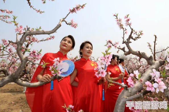 桃花村女人桃花盛开时节竟有神秘男子深夜造访引村民议论纷纷